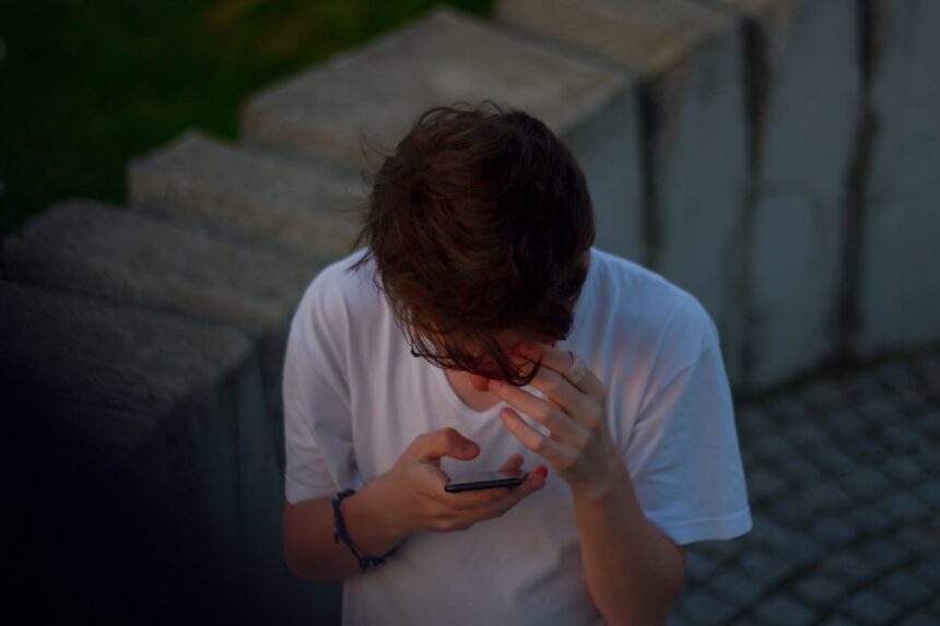 Photo phone, depressed