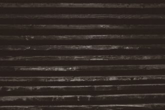 Photo difference religion cult