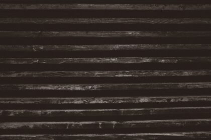 Photo difference religion cult