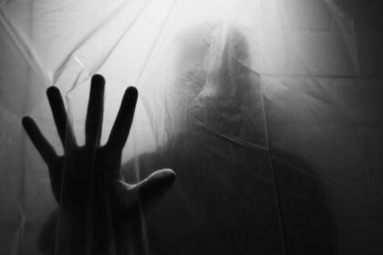 Photo cults exploit vulnerability