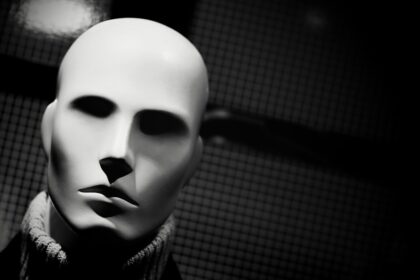 Photo depersonalization