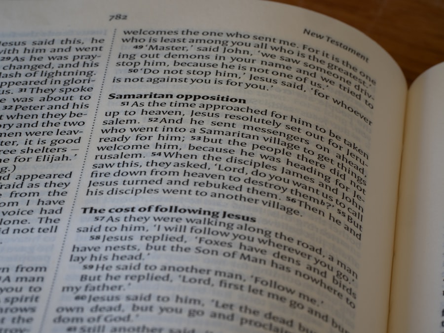 Photo depersonalization vs derealization definition