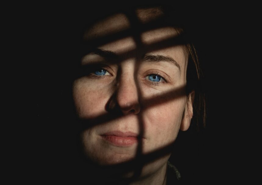 Photo depersonalization-derealization disorder