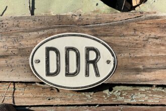 Photo depersonalization-derealization disorder