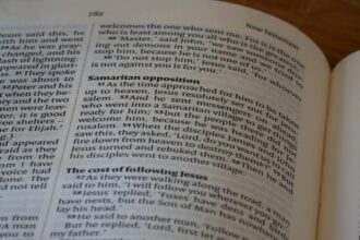 Photo depersonalization vs derealization