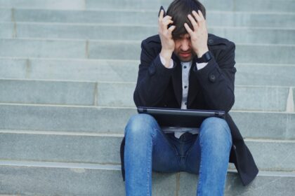 Photo depersonalization derealization disorder causes