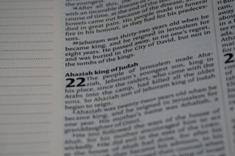 Photo derealization quiz