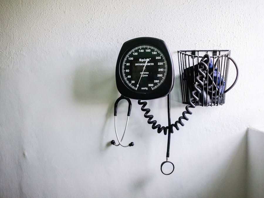 Photo telepathic chat room