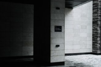 Photo social proof bias examples