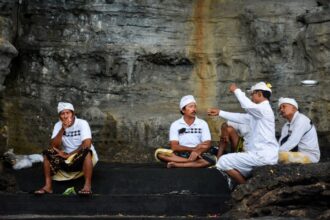 Photo spiritual clothing