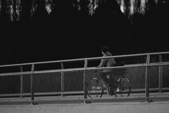 Photo stop living for the expectations