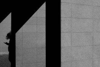 Photo cognitive dissonance