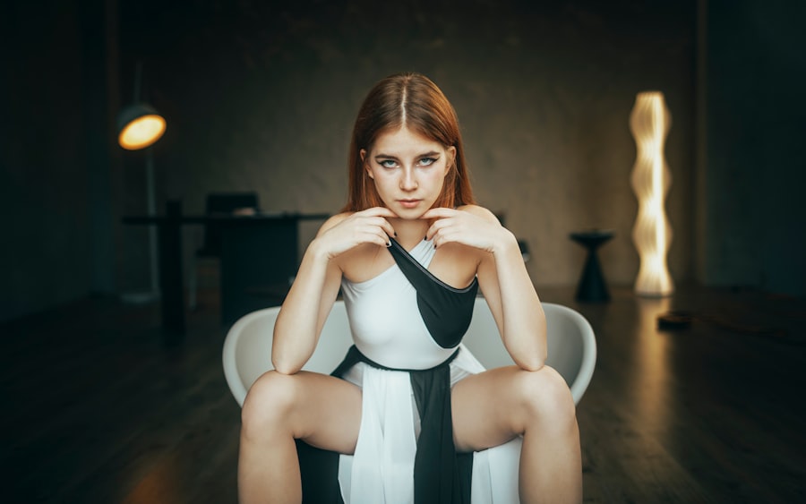 Photo modesty psychology