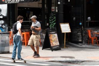 Photo design environment presence