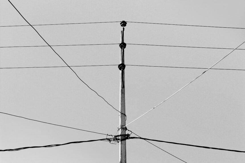 Photo sensing and connecting