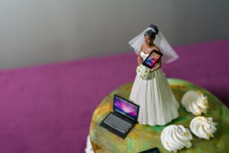 Photo phone addiction