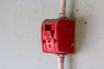 Photo rewiring stress alarms