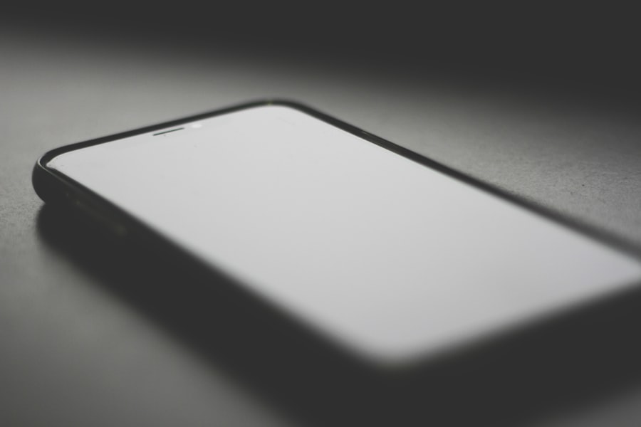 Photo grayscale phone screens