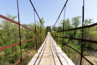 Photo high tensile bridge