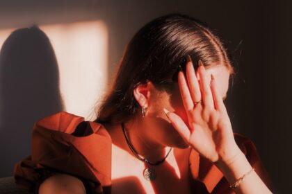 Photo reframe trauma symptoms