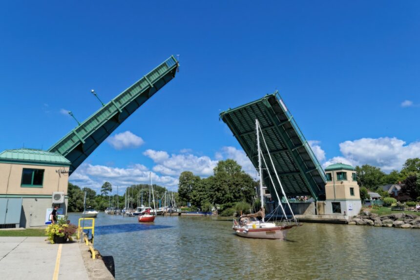Photo lower the drawbridge