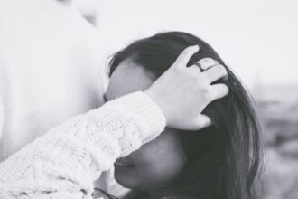 Photo helping someone in misery