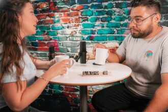 Photo replaying conversations