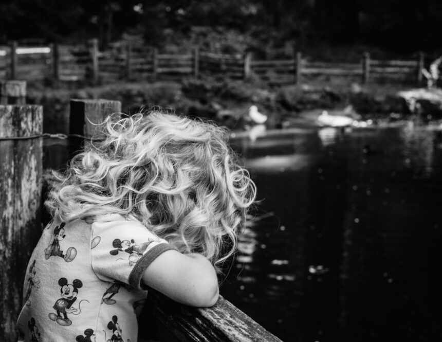Photo childhood emotional neglect