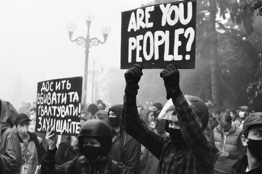 Photo unavailable people