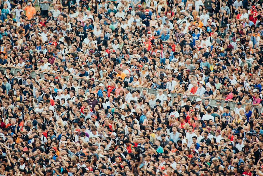 follow the crowd