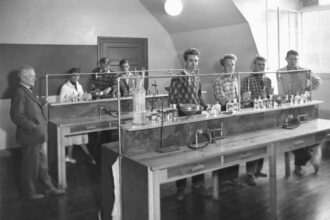 Photo history teacher experiment