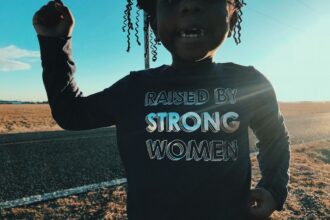 Photo strong child