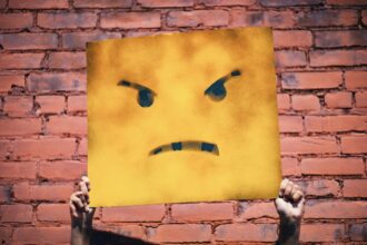 Photo neutral reaction