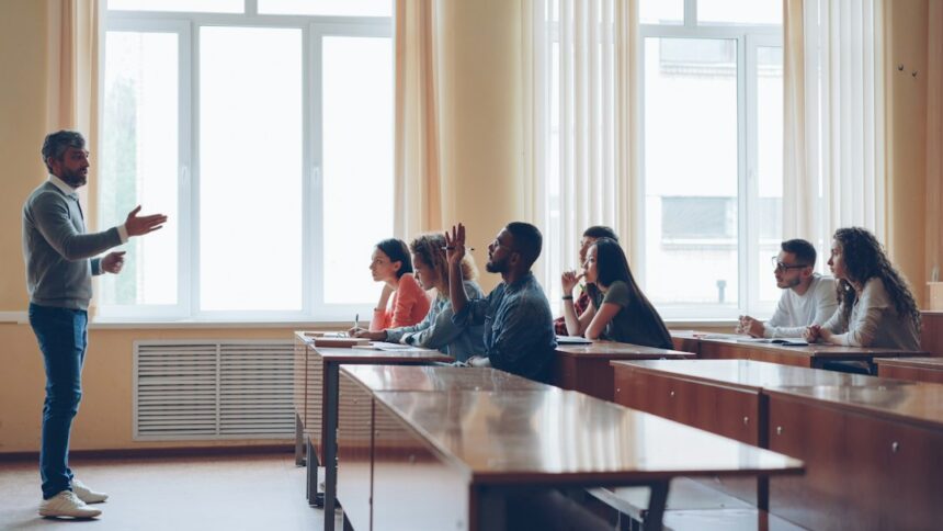 Photo teacher expectations self-esteem classroom