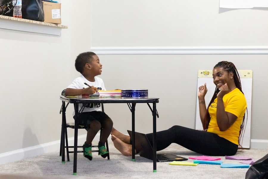 Photo teacher assessing student ability