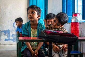 Photo children school labeling stigma