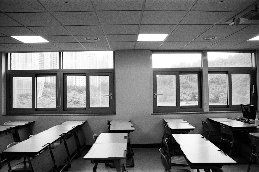 modest expectancy effects in classrooms
