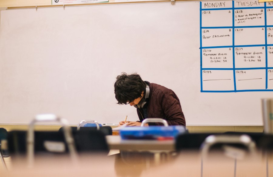 teacher expectancy effect prior contact