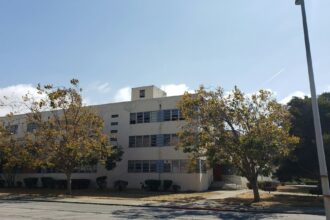 Photo Oak School California study