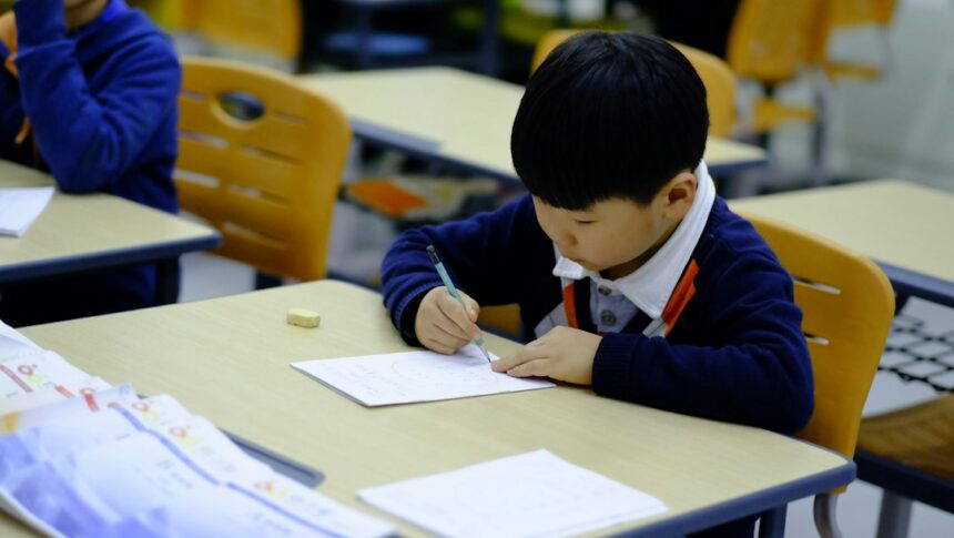 Photo reasoning IQ test first graders