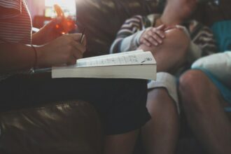 Photo social context addiction studies