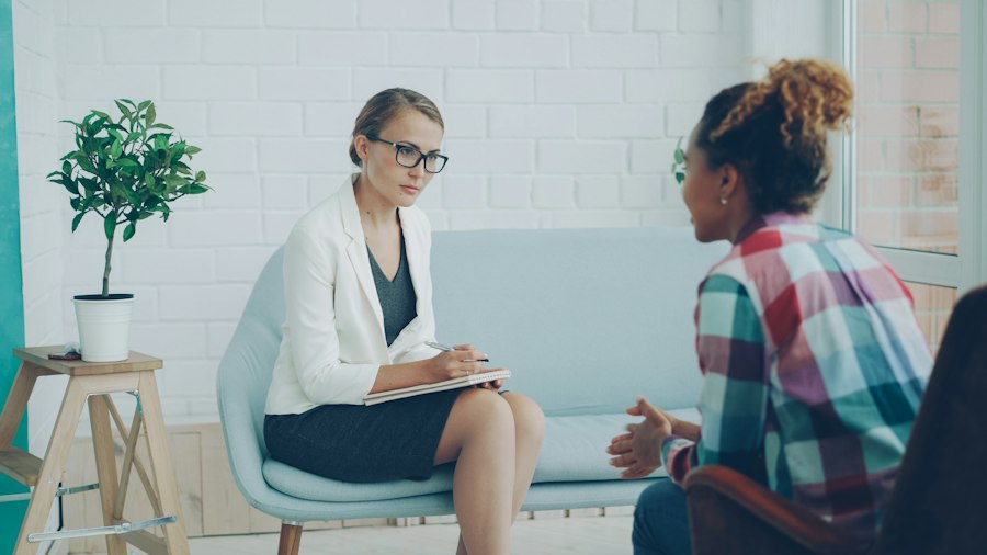 bystander effect helping behavior psychology