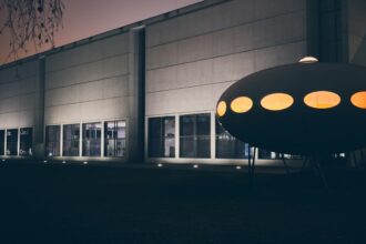 Photo ufo sewing footage hoax