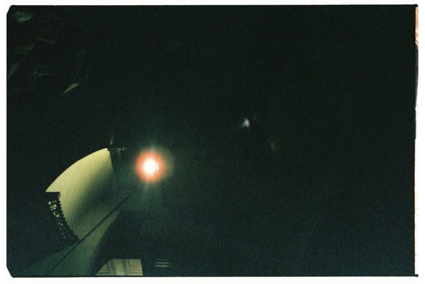 Photo UFO brightness analysis film
