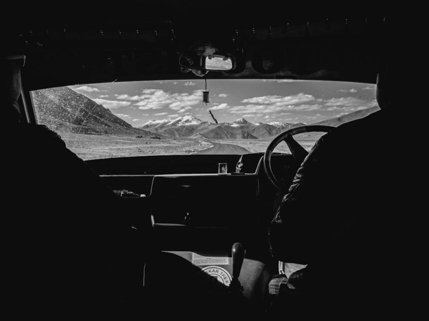 Photo UFO historical footage documentary