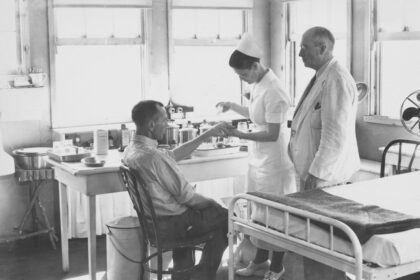 Photo Rosenhan experiment hospital interaction