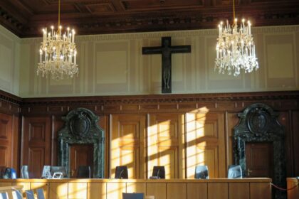 Photo Rosenhan Bill Underwood testimony courtroom