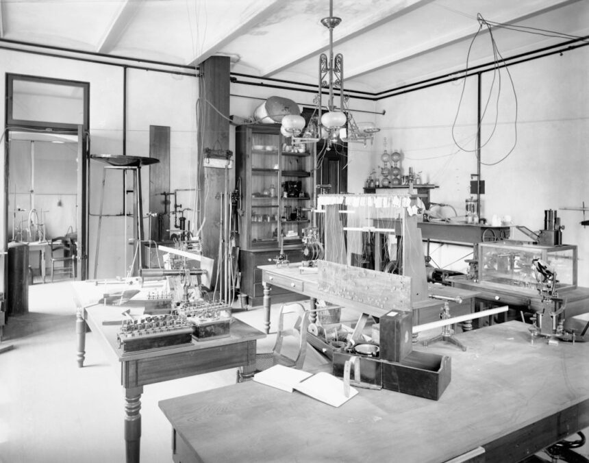 Photo Rosenhan experiment history