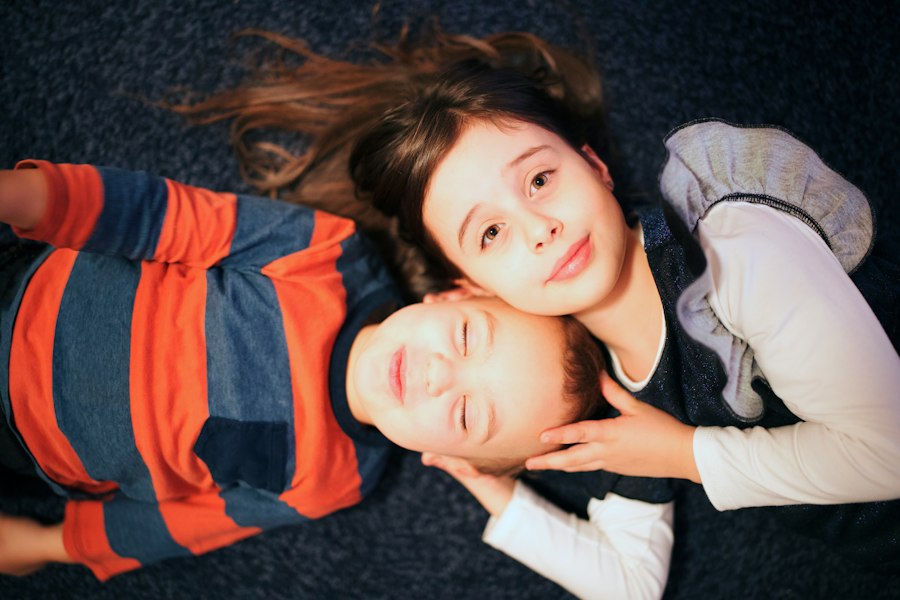 Photo siblings mental health differences